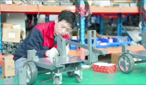 Floor Scrubber Machine